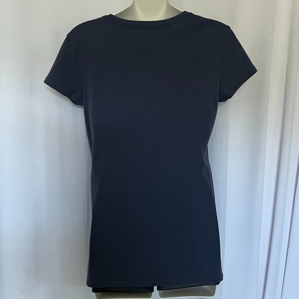 NWOT Kirkland Navy Short Sleeve T-shirt - Picture 2 of 3